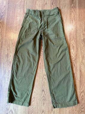 Uniqlo Women’s Olive Green Utility Pants